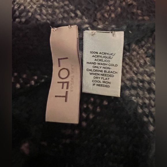 🎁 Loft Scarf - Picture 5 of 5